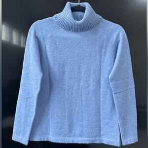 NWOT Diane Synder Blue 100% Cashmere Turtlneck Sweater, Size M